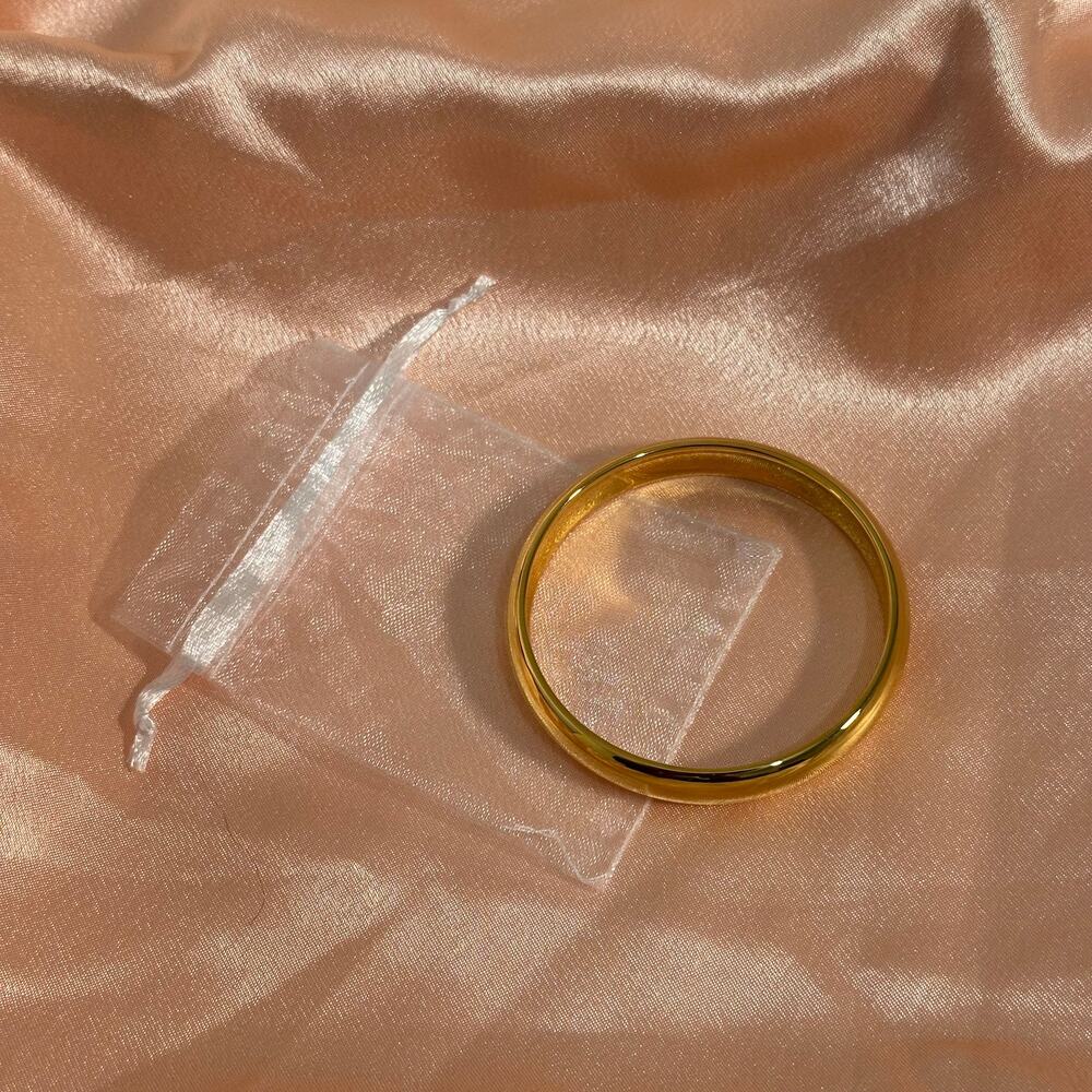 Gold Bangle - Picture 6 of 8